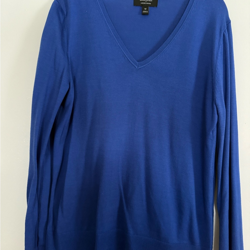 Banana Republic Women's V-Neck Sweater in Rich Blue